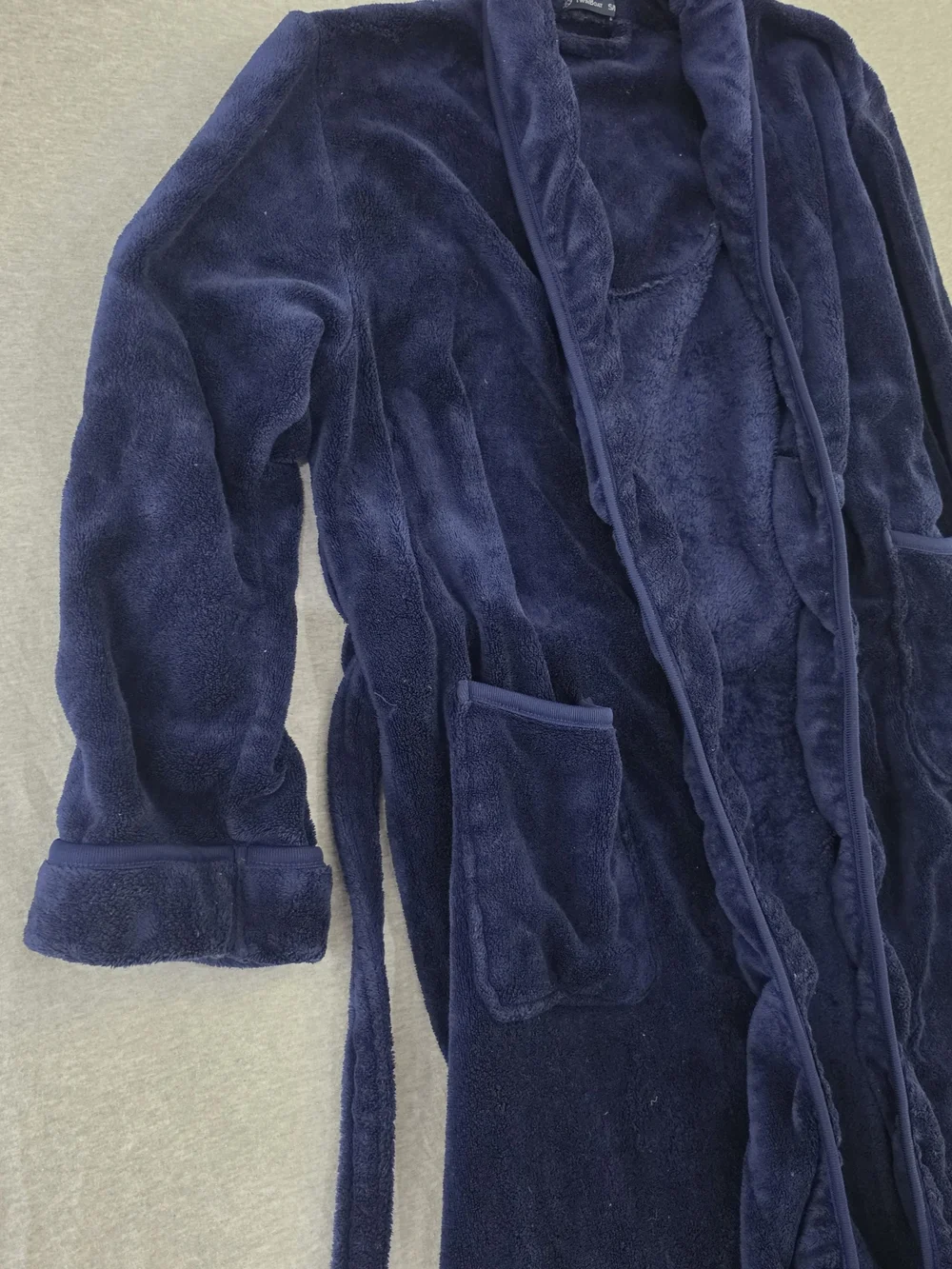 Plush Navy Shawl-Collar Bath Robe with Belt